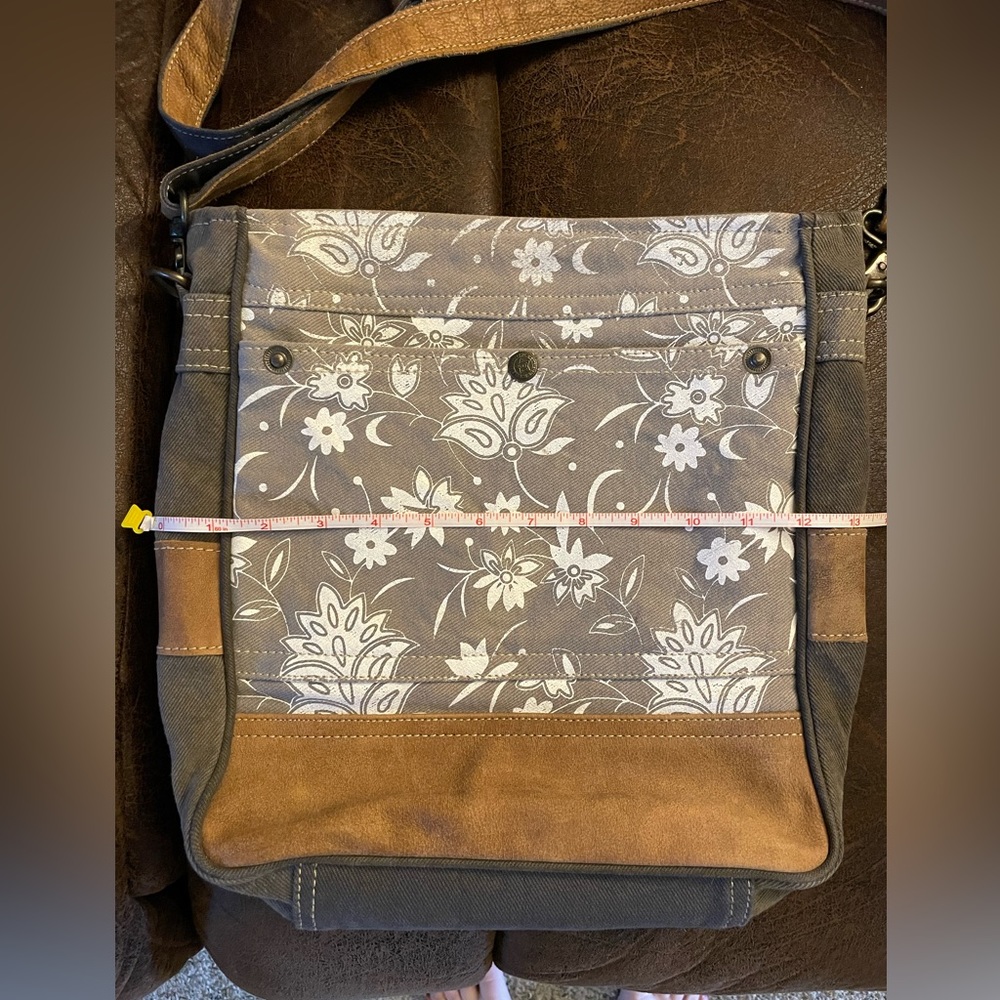 Myra Bags Blossom Print Shoulder Bag - Picture 7 of 10